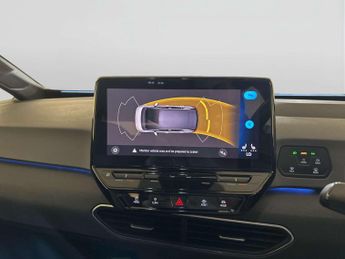 Volkswagen ID.3 Pro 58kWh Life Hatchback 5dr Electric Auto (145 ps)