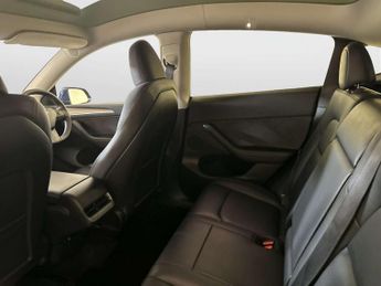 Tesla Model Y (Dual Motor) Long Range SUV 5dr Electric Auto 4WDE (384 bhp)