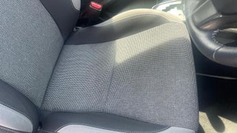 Toyota Yaris 1.5 VVT-h Y20 E-CVT Euro 6 (s/s) 5dr