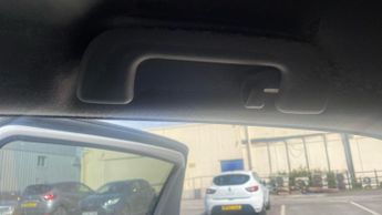 Toyota Yaris 1.5 VVT-h Y20 E-CVT Euro 6 (s/s) 5dr