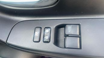 Toyota Yaris 1.5 VVT-h Y20 E-CVT Euro 6 (s/s) 5dr
