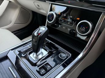 Jaguar XE 2.0 P250i S Auto Euro 6 (s/s) 4dr