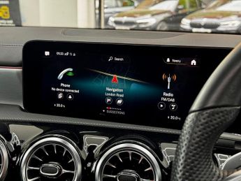 Mercedes-Benz CLA 1.3 CLA200 AMG Line (Premium Plus 2) Coupe 7G-DCT Euro 6 (s/s) 4