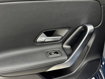 Mercedes-Benz CLA 1.3 CLA200 AMG Line (Premium Plus 2) Coupe 7G-DCT Euro 6 (s/s) 4