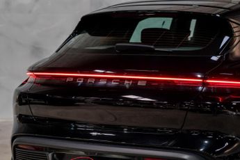 Porsche Taycan Performance Plus 93.4kWh 4 Cross Turismo Auto 4WD 5dr