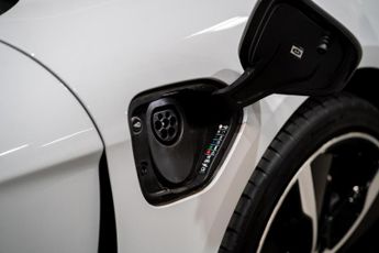 Porsche Taycan Performance Plus 93.4kWh Sport Turismo Auto RWD 5dr (11kW Charge