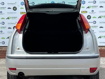 Ford Focus 1.6i 16v LX 5dr