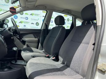 Ford Focus 1.6i 16v LX 5dr