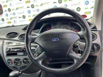 Ford Focus 1.6i 16v LX 5dr