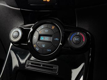 Ford Fiesta 1.6 Titanium Powershift Euro 6 5dr