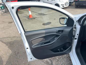 Ford Ka+ 1.2 Ti-VCT Zetec Euro 6 5dr