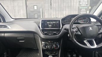Peugeot 208 1.2 PureTech Active Design Lime Euro 6 5dr