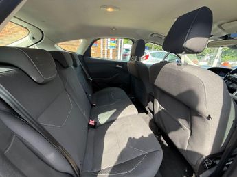 Ford Focus 1.6 Zetec Powershift Euro 6 5dr