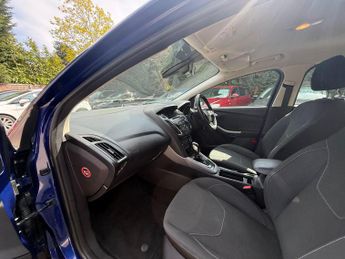 Ford Focus 1.6 Zetec Powershift Euro 6 5dr