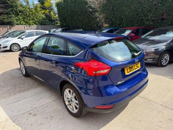 Ford Focus 1.6 Zetec Powershift Euro 6 5dr