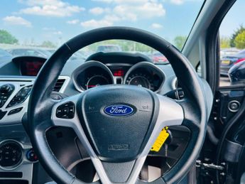 Ford Fiesta 1.4 Zetec 5dr