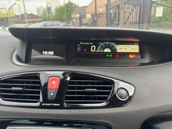 Renault Scenic 1.5 dCi Dynamique Euro 4 5dr