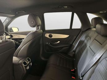Mercedes-Benz GLC 2.0 GLC300de 13.5kWh AMG Line SUV 5dr Diesel Plug-in Hybrid G-Tr