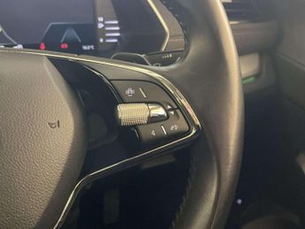 Skoda Octavia 1.4 TSI iV 13kWh SE L Hatchback 5dr Petrol Plug-in Hybrid DSG Eu
