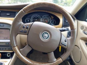 Jaguar X-Type 2.5 V6 SE (AWD) 4dr