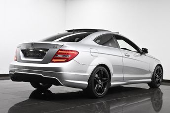 Mercedes-Benz C Class 2.1 C220 CDI AMG Sport G-Tronic+ Euro 5 (s/s) 2dr