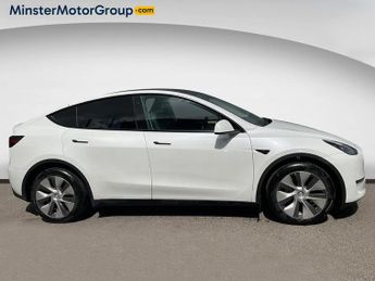 Tesla Model Y LONG RANGE AWD