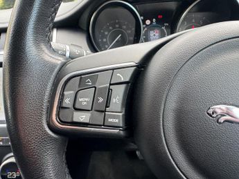 Jaguar E-PACE 2.0 P250 S SUV 5dr Petrol Auto AWD Euro 6 (s/s) (249 ps)