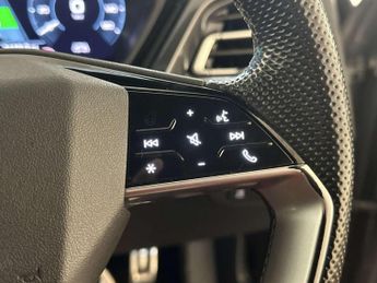 Audi Q4 e-tron 35 S line SUV 5dr Electric Auto 55kWh (170 ps)