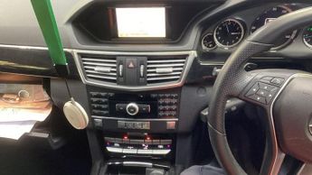 Mercedes-Benz E Class 1.8 E200 CGI BlueEfficiency Avantgarde G-Tronic+ Euro 5 (s/s) 4d