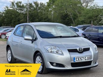 Toyota Auris 1.6 VVT-i TR 5dr