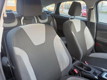 Ford Focus 1.0T EcoBoost Zetec Euro 5 (s/s) 5dr