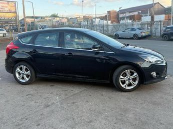 Ford Focus 1.0T EcoBoost Zetec Euro 5 (s/s) 5dr