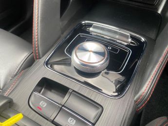 MG MG ZS 72.6kWh Trophy Connect Long Range Auto 5dr