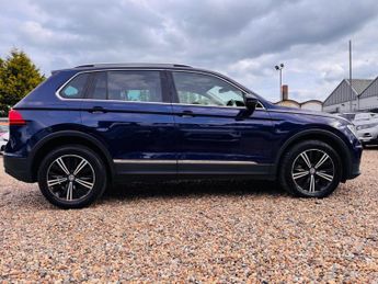 Volkswagen Tiguan 2.0 TDI SE Navigation DSG 4Motion Euro 6 (s/s) 5dr