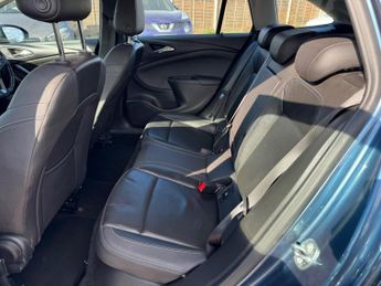 Vauxhall Astra 1.4i Turbo Elite Nav Sports Tourer Auto Euro 6 (s/s) 5dr
