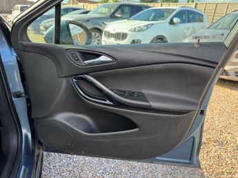 Vauxhall Astra 1.4i Turbo Elite Nav Sports Tourer Auto Euro 6 (s/s) 5dr