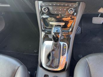 Vauxhall Astra 1.4i Turbo Elite Nav Sports Tourer Auto Euro 6 (s/s) 5dr