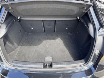 Mercedes-Benz A Class 2.0 A250 AMG Line (Premium Plus) 7G-DCT Euro 6 (s/s) 5dr
