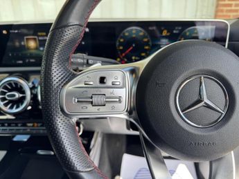 Mercedes-Benz A Class 2.0 A250 AMG Line (Premium Plus) 7G-DCT Euro 6 (s/s) 5dr