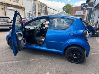 Toyota AYGO 1.0 VVT-i Blue MultiMode Euro 4 5dr