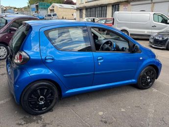 Toyota AYGO 1.0 VVT-i Blue MultiMode Euro 4 5dr