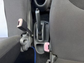 Toyota AYGO 1.0 VVT-i Blue MultiMode Euro 4 5dr