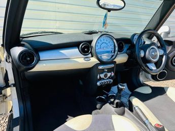 MINI Convertible 1.6 Cooper Euro 4 2dr