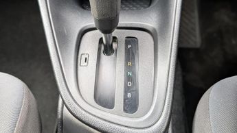 Toyota Yaris 1.5 VVT-h Icon E-CVT Euro 6 (s/s) 5dr