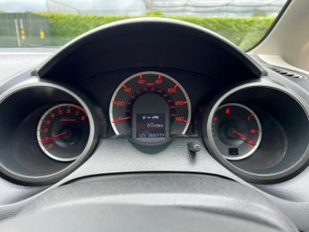 Honda Jazz 1.4 i-VTEC ES CVT Euro 5 5dr