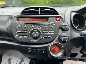 Honda Jazz 1.4 i-VTEC ES CVT Euro 5 5dr
