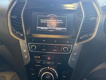 Hyundai Santa Fe 2.2 CRDi Blue Drive Premium Auto 4WD Euro 6 (s/s) 5dr
