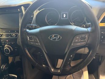Hyundai Santa Fe 2.2 CRDi Blue Drive Premium Auto 4WD Euro 6 (s/s) 5dr