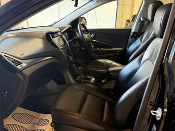 Hyundai Santa Fe 2.2 CRDi Blue Drive Premium Auto 4WD Euro 6 (s/s) 5dr