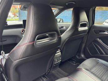 Mercedes-Benz A Class 1.5 A180d AMG Line (Premium) 7G-DCT Euro 6 (s/s) 5dr